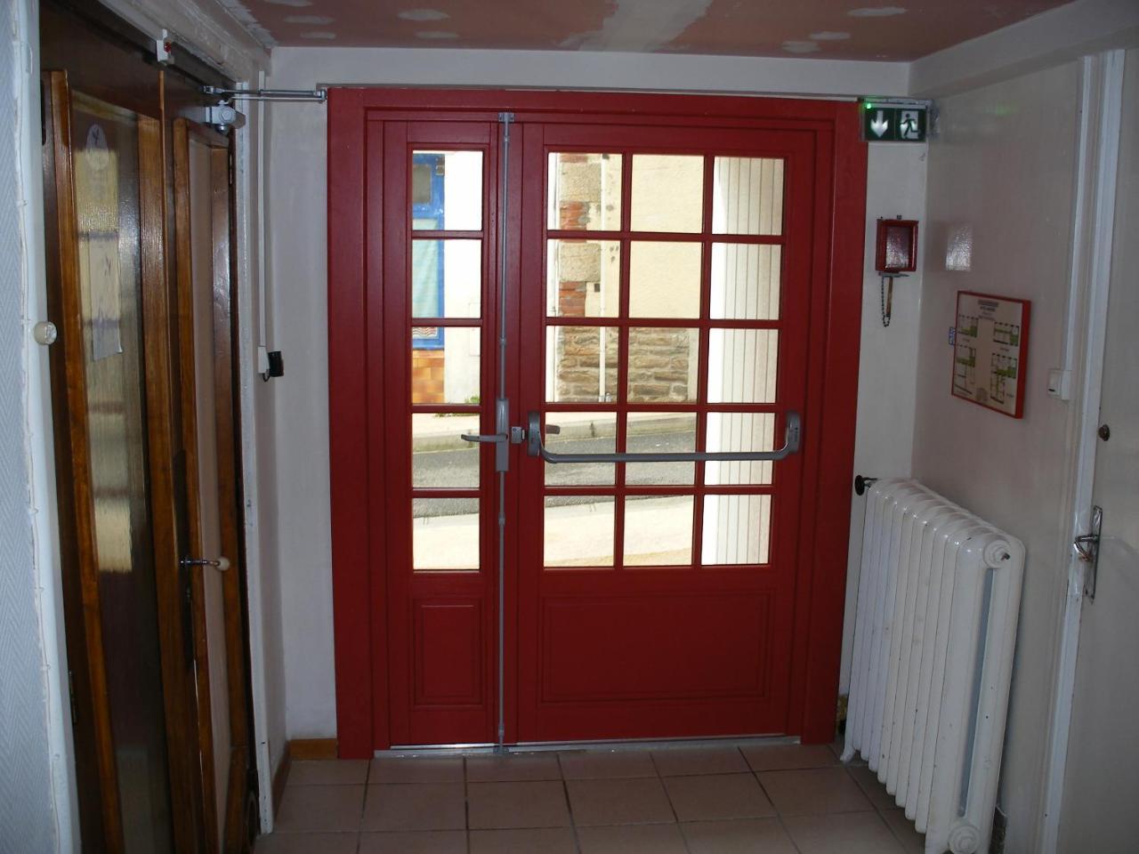 Hotel Modern Concarneau Exterior photo